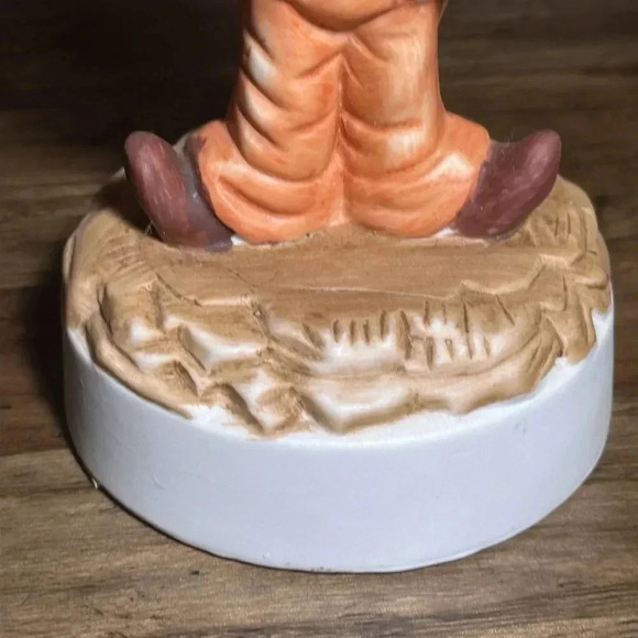 Vintage Music Box Clown Holding Accordion Ceramic Decor Home Accents - Picture 4 of 10